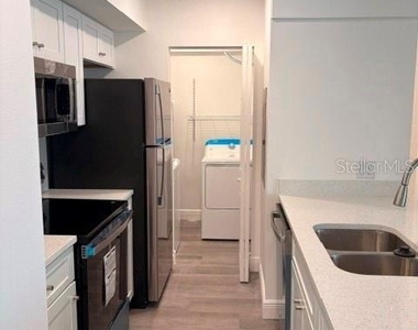 3024 Parkway Boulevard - Photo Thumbnail 7