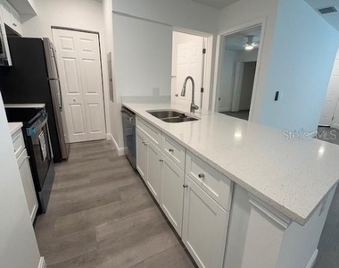 3024 Parkway Boulevard - Photo Thumbnail 4