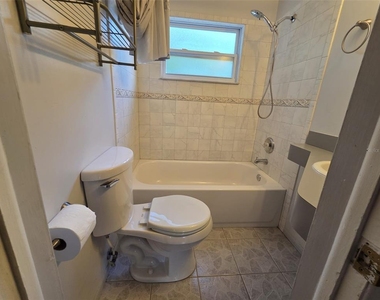 7216 James Street - Photo Thumbnail 13