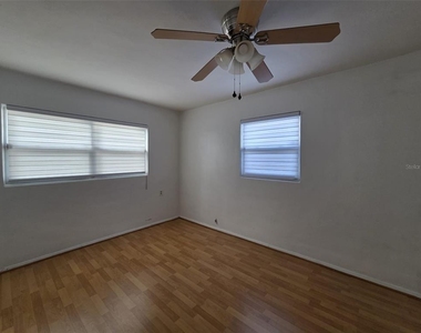 7216 James Street - Photo Thumbnail 11