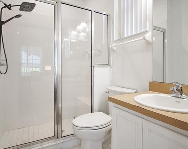 546 Pineloch Drive - Photo Thumbnail 18