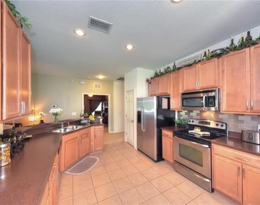 11355 Flora Springs Drive - Photo Thumbnail 9