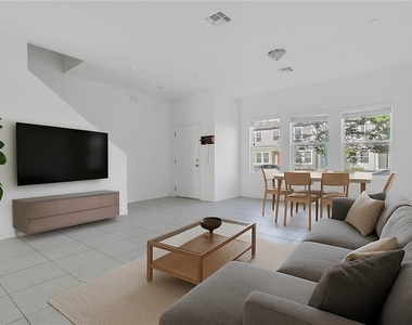 3335 Azolla Street - Photo Thumbnail 4