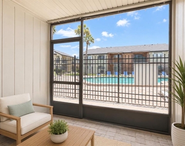 912 Lake Destiny Road - Photo Thumbnail 8