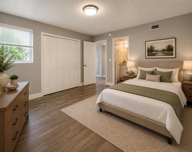 912 Lake Destiny Road - Photo Thumbnail 17