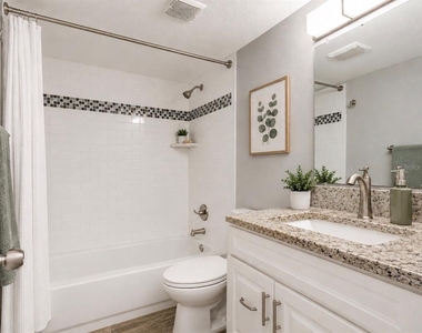 912 Lake Destiny Road - Photo Thumbnail 10