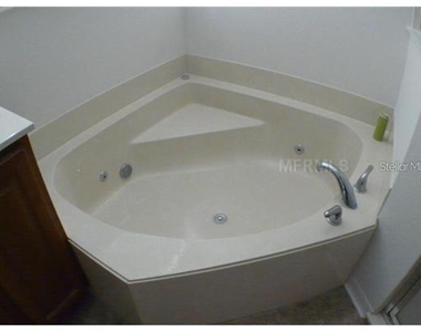 4505 Rock Hill Loop - Photo Thumbnail 9