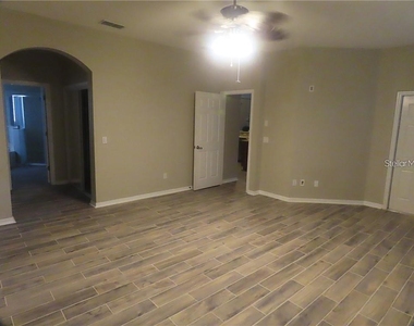 4505 Rock Hill Loop - Photo Thumbnail 6
