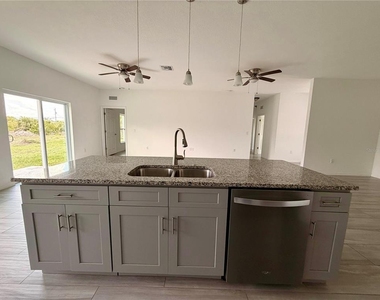 14142 Appleton Boulevard - Photo Thumbnail 5