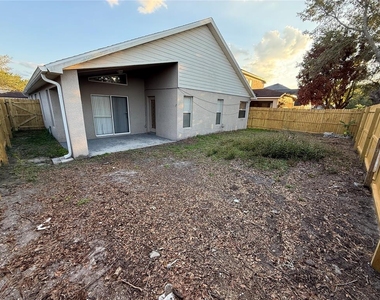 9812 Doriath Circle - Photo Thumbnail 20