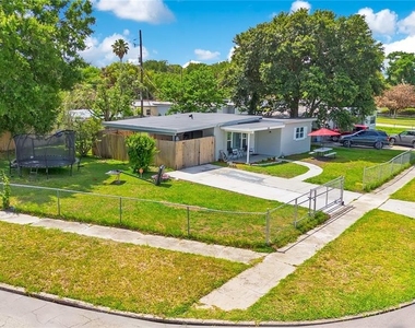 1301 Lawne Boulevard - Photo Thumbnail 10
