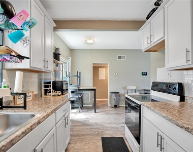 1301 Lawne Boulevard - Photo Thumbnail 27