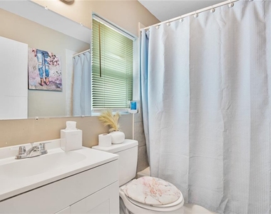 1301 Lawne Boulevard - Photo Thumbnail 22