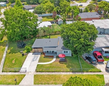 1301 Lawne Boulevard - Photo Thumbnail 6