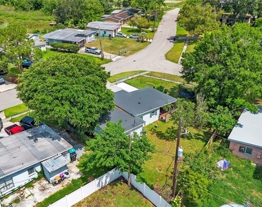 1301 Lawne Boulevard - Photo Thumbnail 4