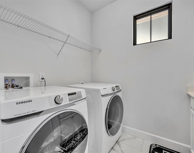 7613 Toscana Boulevard - Photo Thumbnail 50