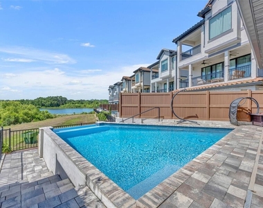 7613 Toscana Boulevard - Photo Thumbnail 18