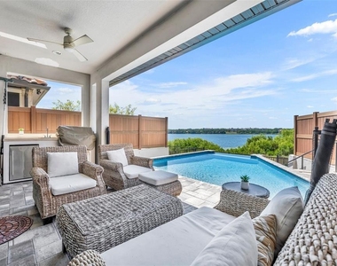 7613 Toscana Boulevard - Photo Thumbnail 16