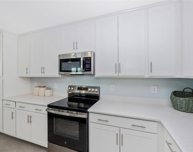 17655 Opal Sand Drive - Photo Thumbnail 9