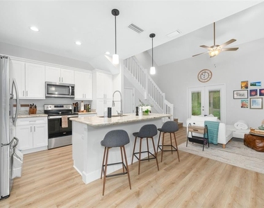 7390 Nw 47th Way - Photo Thumbnail 6