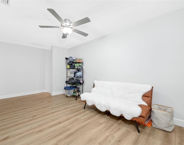 7390 Nw 47th Way - Photo Thumbnail 17