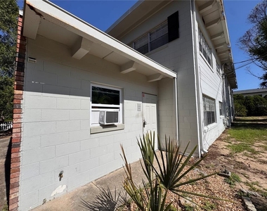 791 Lake Avenue - Photo Thumbnail 17