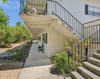 791 Lake Avenue - Photo Thumbnail 16