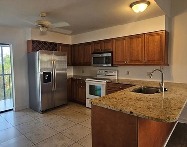 4904 Vincennes Court - Photo Thumbnail 3