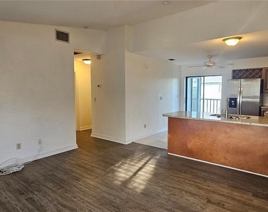 4904 Vincennes Court - Photo Thumbnail 2