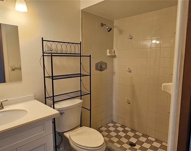 4904 Vincennes Court - Photo Thumbnail 12