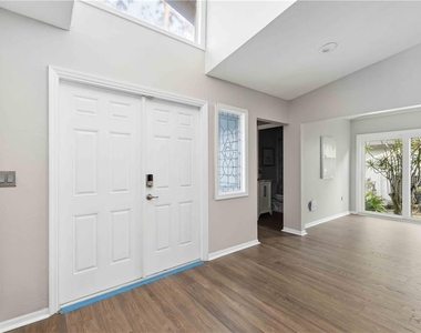 7795 Pine Trace - Photo Thumbnail 4