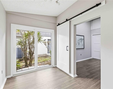 7795 Pine Trace - Photo Thumbnail 17