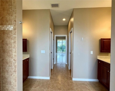 1204 S San Mateo Drive - Photo Thumbnail 13