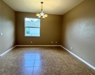 1204 S San Mateo Drive - Photo Thumbnail 17