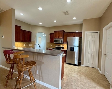 1204 S San Mateo Drive - Photo Thumbnail 18