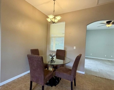 1204 S San Mateo Drive - Photo Thumbnail 15