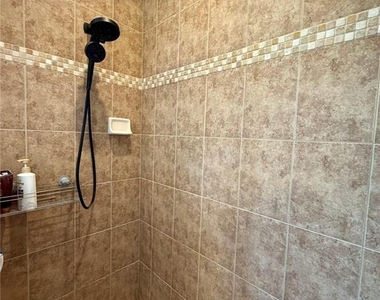 1204 S San Mateo Drive - Photo Thumbnail 10