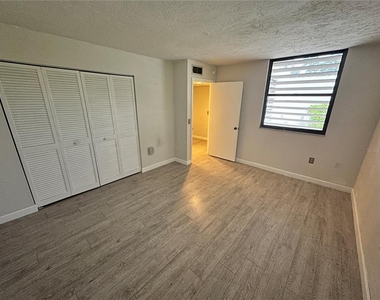 283 Sherwood Drive - Photo Thumbnail 21