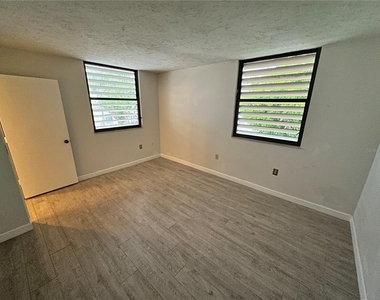 283 Sherwood Drive - Photo Thumbnail 22