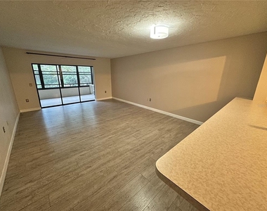 283 Sherwood Drive - Photo Thumbnail 1