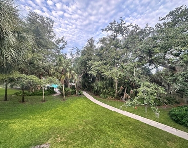 283 Sherwood Drive - Photo Thumbnail 12