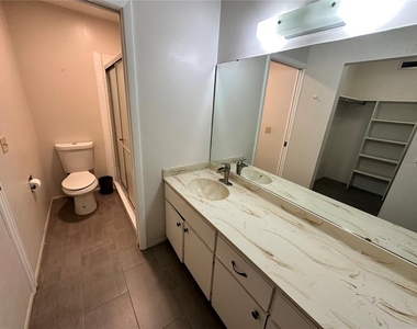 283 Sherwood Drive - Photo Thumbnail 16
