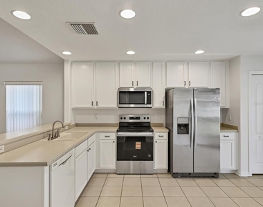 6258 Blue Runner Court - Photo Thumbnail 11