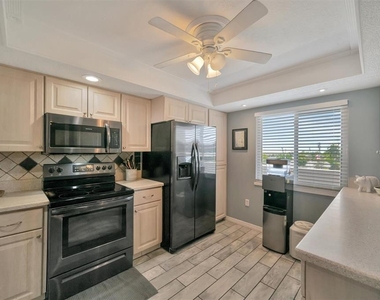 9604 Cortez Road W - Photo Thumbnail 10