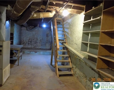 47 W Goepp Street - Photo Thumbnail 25
