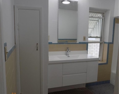 47 W Goepp Street - Photo Thumbnail 18