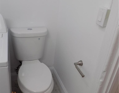 47 W Goepp Street - Photo Thumbnail 11