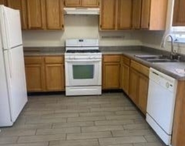 5661 Michael P Anderson Lane - Photo Thumbnail 4