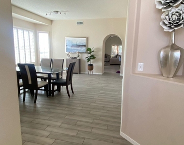 798 Maxey Marie Drive - Photo Thumbnail 4