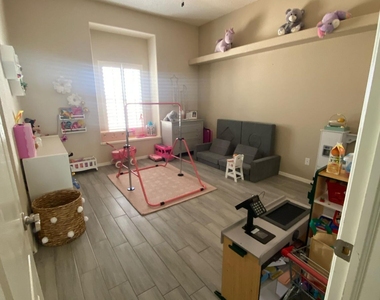 798 Maxey Marie Drive - Photo Thumbnail 10